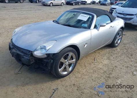 2007 Pontiac Solstice из США, поврежденный, VIN 1G2MB35B17Y142753